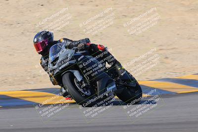 media/Dec-18-2022-SoCal Trackdays (Sun) [[8099a50955]]/Turns 9 and 10 Set 2 (1055am)/